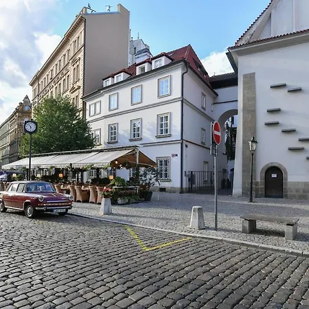 Appartement Charm In The Old Town - Steps To Charles Bridge *